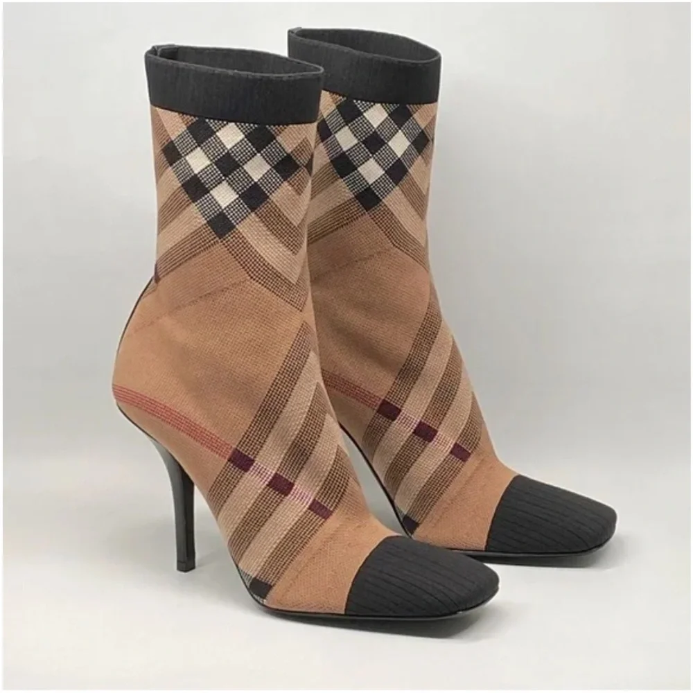 Burberry Check Pattern Ankle Socks. Like new! - Picture 2 of 2